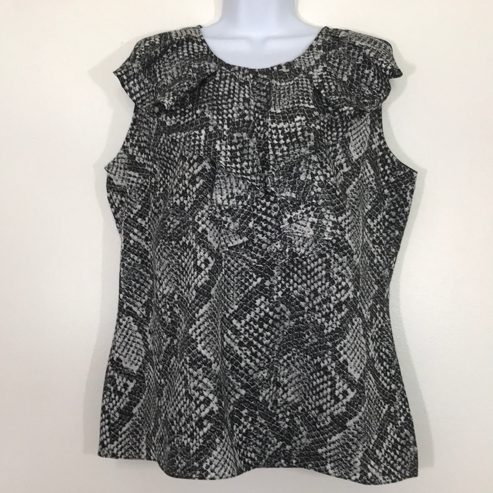 Milano. Size Large  Ladies Top